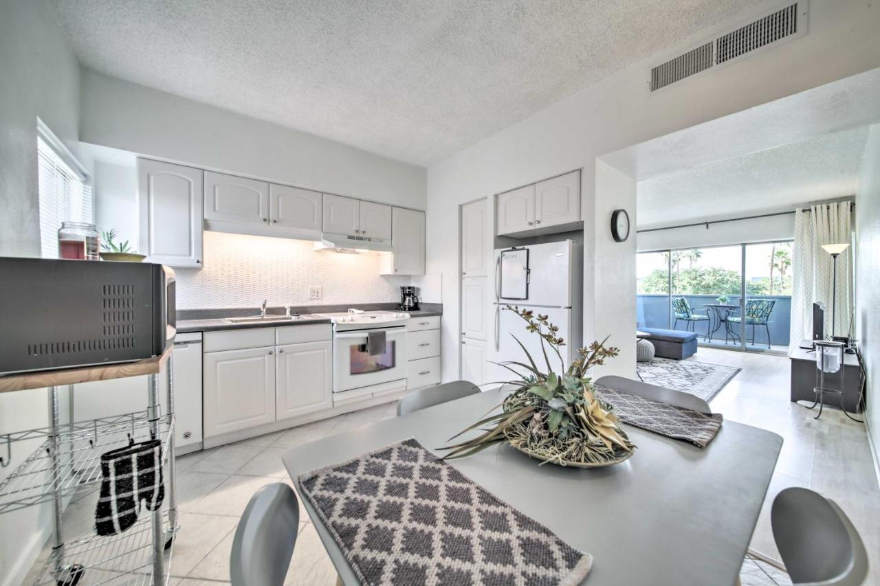 Apartment Modern Close To Downtown Phoenix!