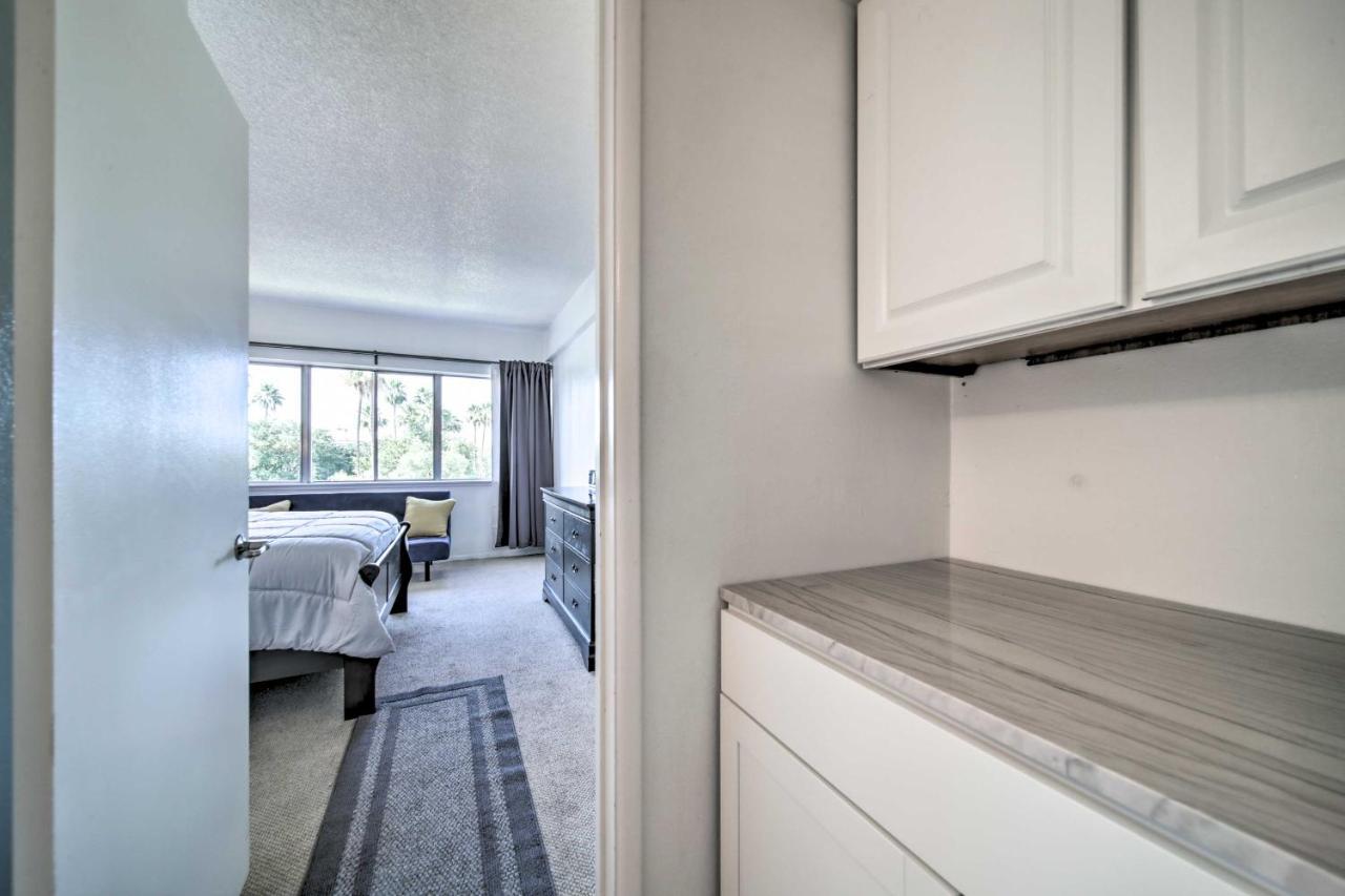 Modern Close To Downtown Phoenix! Apartment