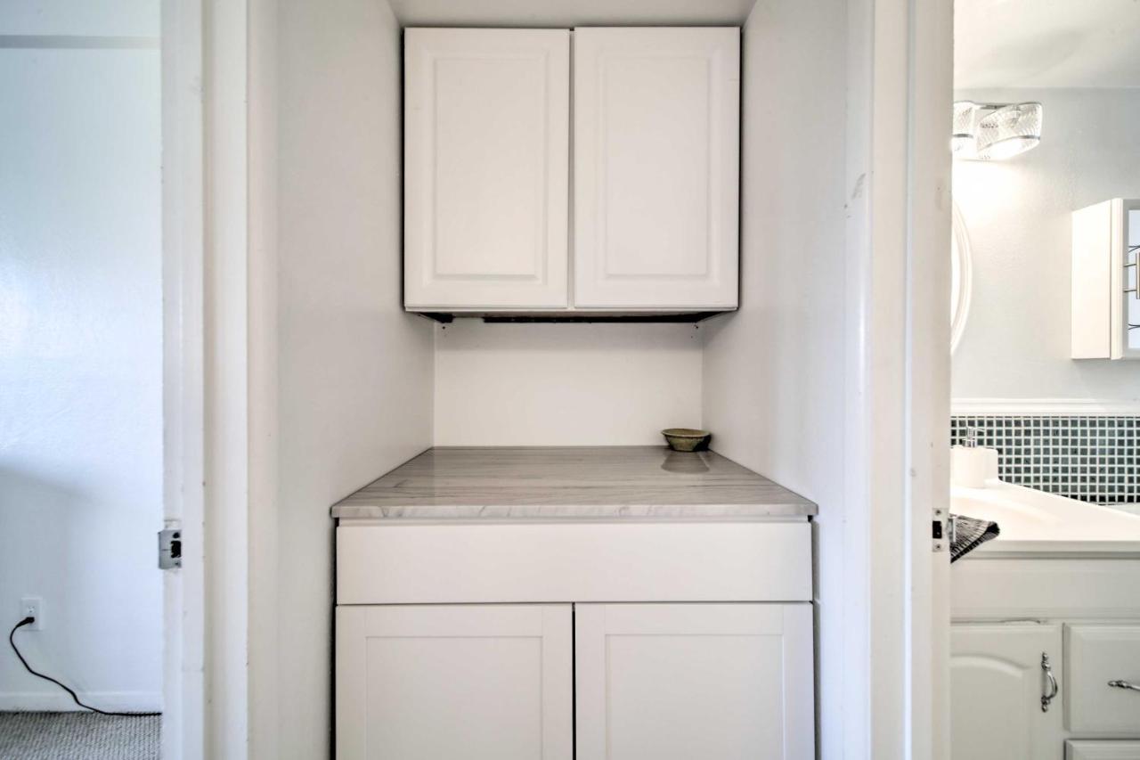 Modern Close To Downtown Phoenix! Apartment