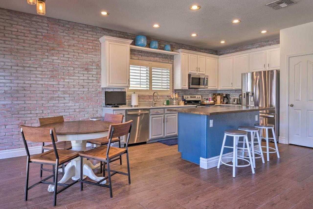 Casa de férias Spacious Retreat With Patio Pets Welcome! Phoenix