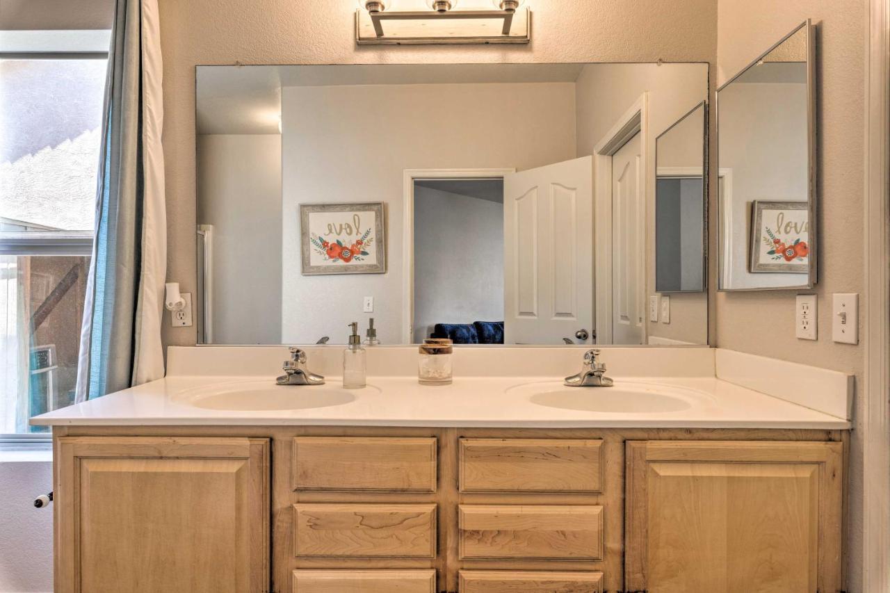 Spacious Retreat With Patio Pets Welcome!