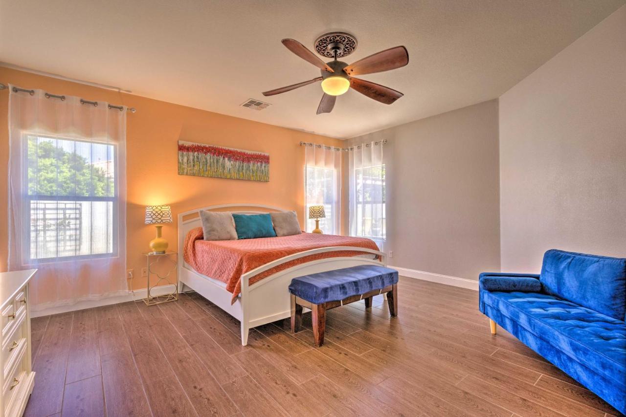 Casa de férias Spacious Retreat With Patio Pets Welcome!