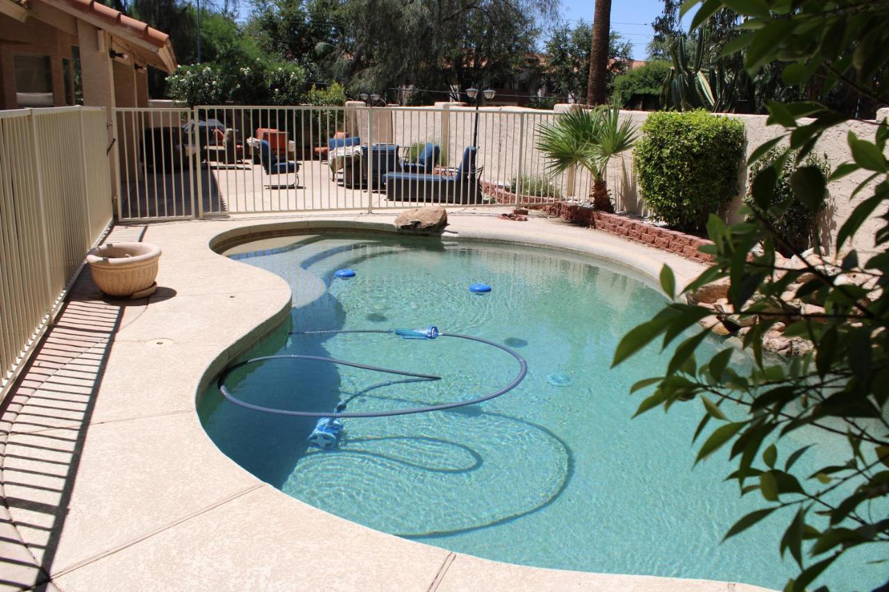Arts, Fenced Private Pool, Fire World Phoenix