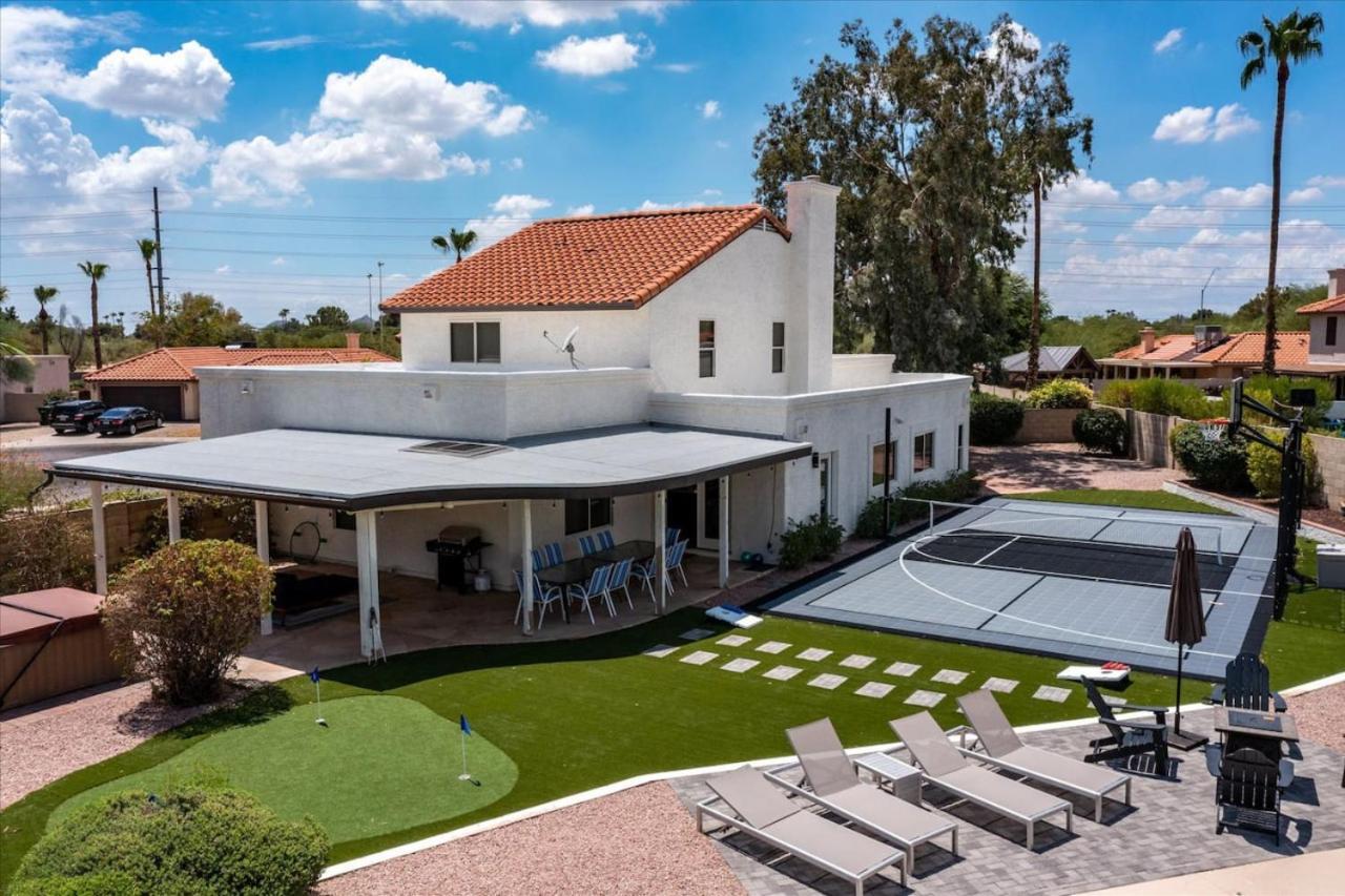 Holiday home Pickleball-basketball-heatedpool-games-2masterbrs