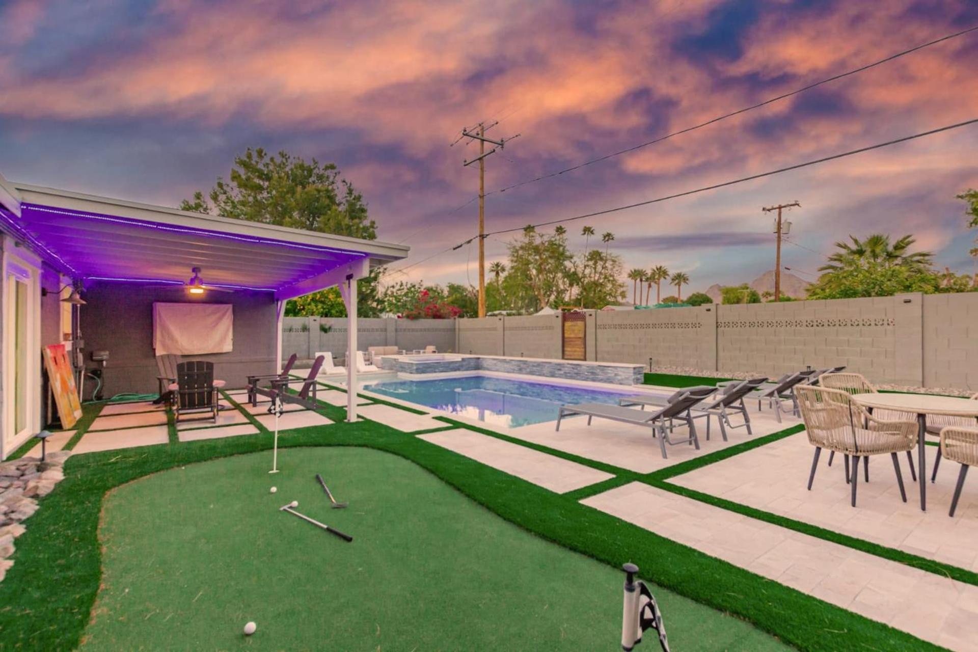 Sunsets On 11th By Avantstay Resort-style Pool Hot Tub Game