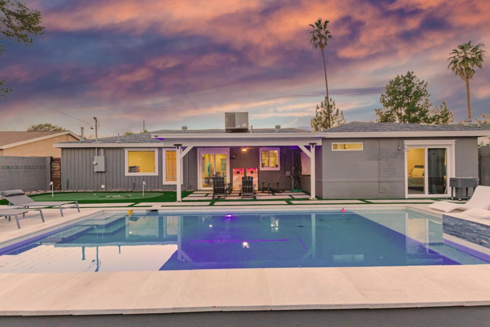 Sunsets On 11th By Avantstay Resort-style Pool Hot Tub Game Casa de férias