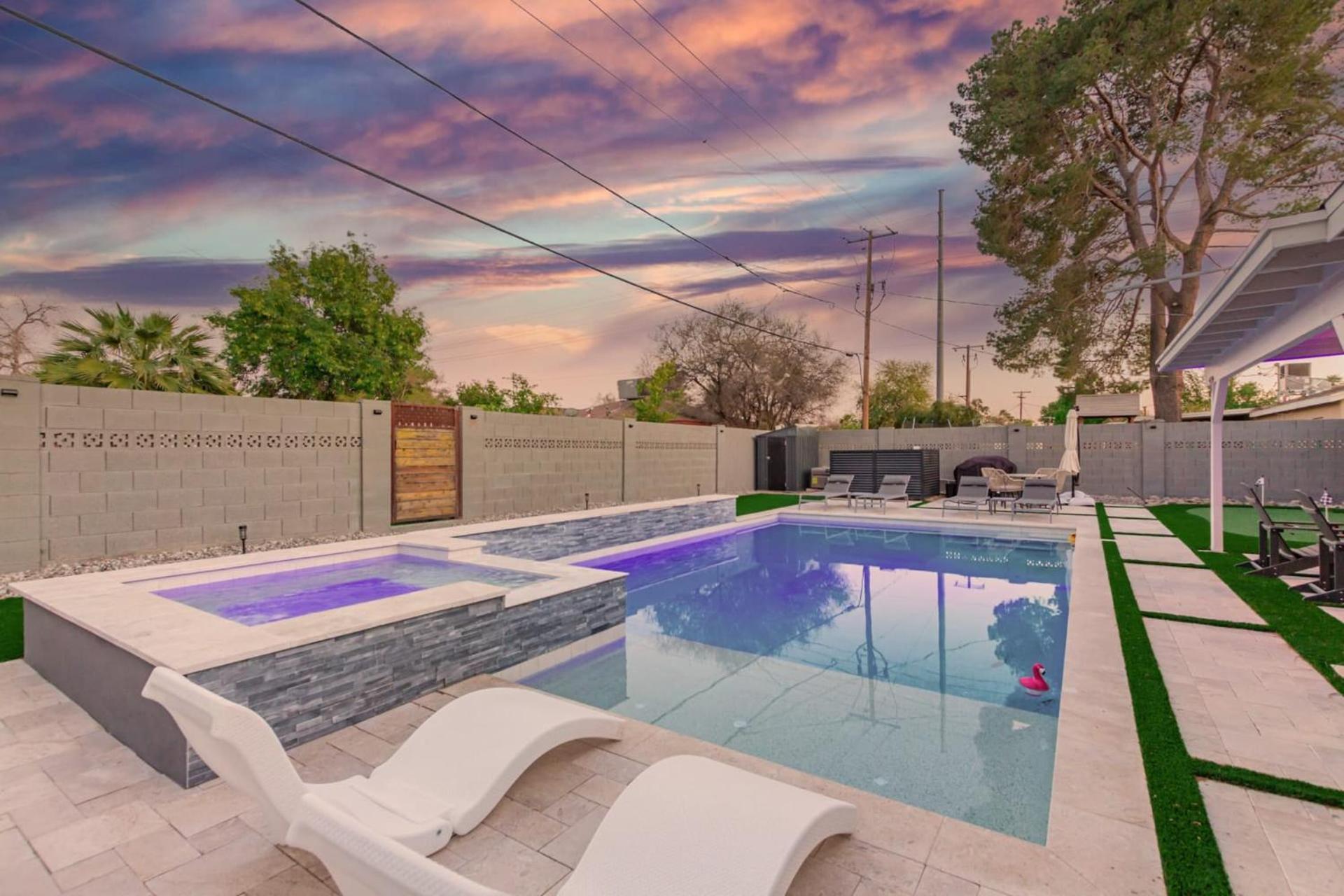 Sunsets On 11th By Avantstay Resort-style Pool Hot Tub Game Casa de férias Phoenix