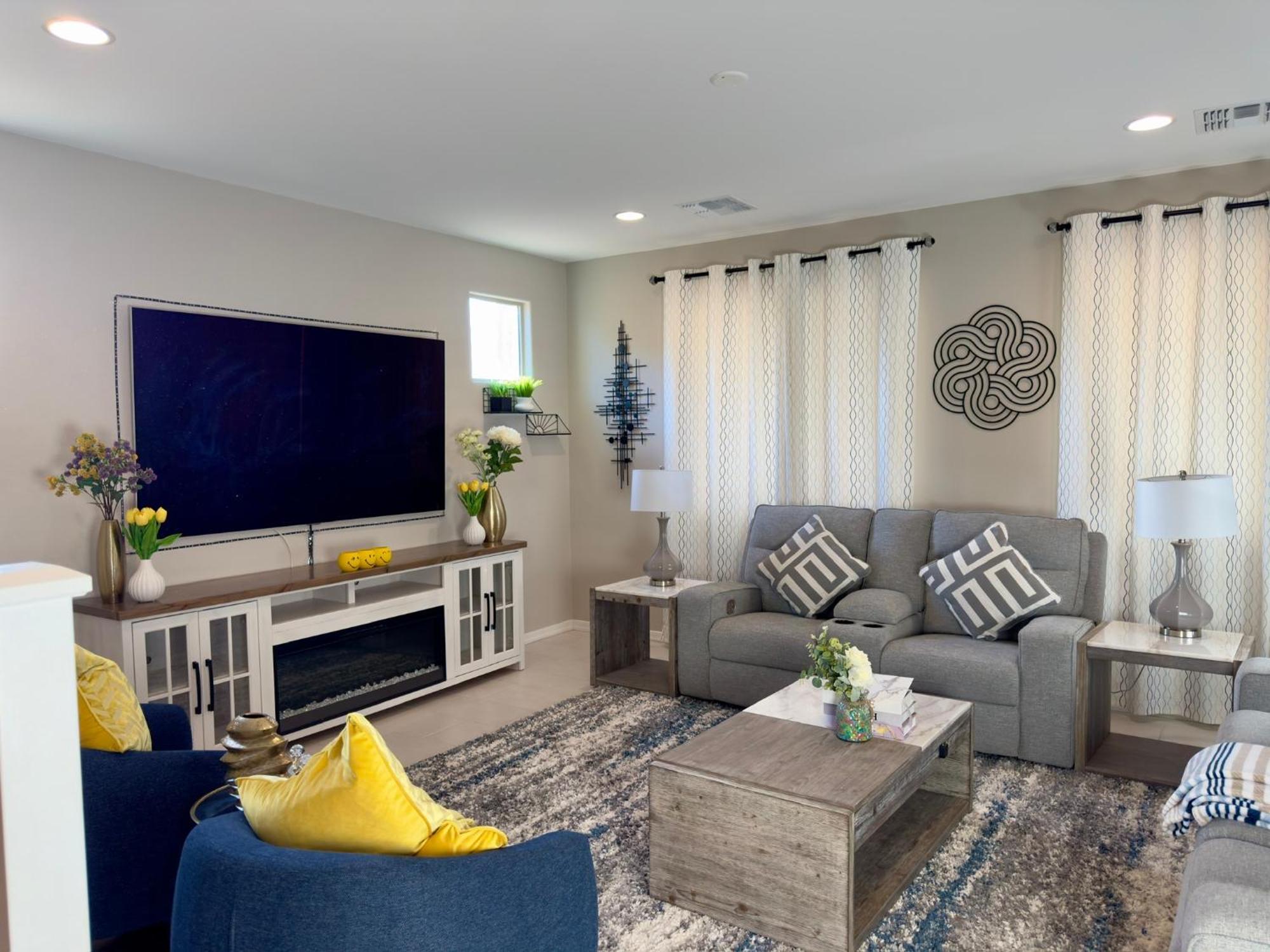 Friendly Host Near Loop 202 With Mountain Views