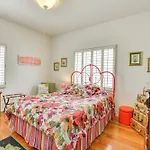 Phoenix Getaway With Patio - 2 Miles To Downtown!