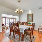 Phoenix Getaway With Patio - 2 Miles To Downtown!