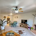 Phoenix Home Golf, Hike, And Explore Downtown!