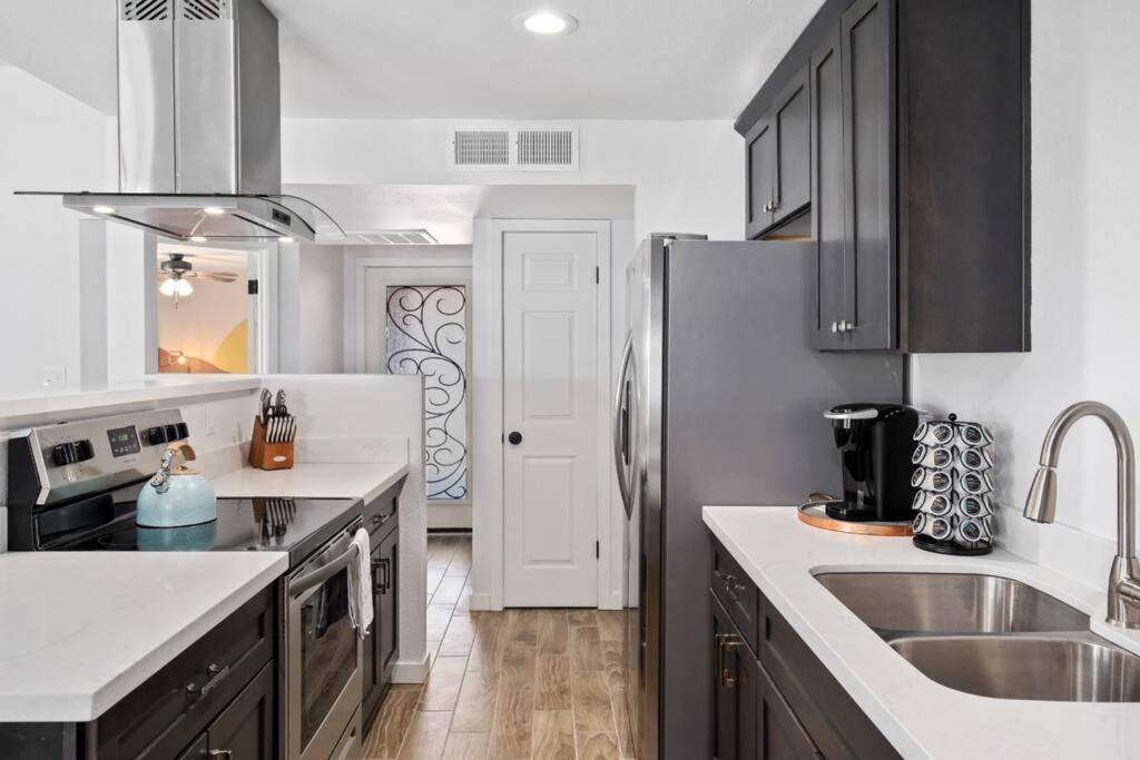 Fab Phx Getaway W/ Pool & Fire Pit Casa de férias