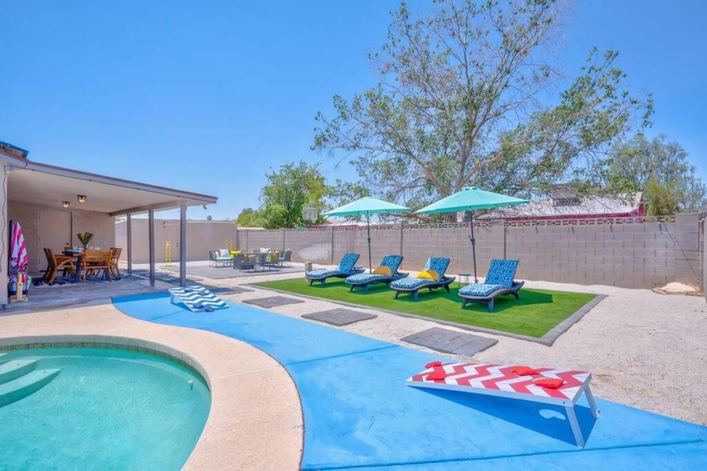 Fab Phx Getaway W/ Pool & Fire Pit Casa de férias Phoenix