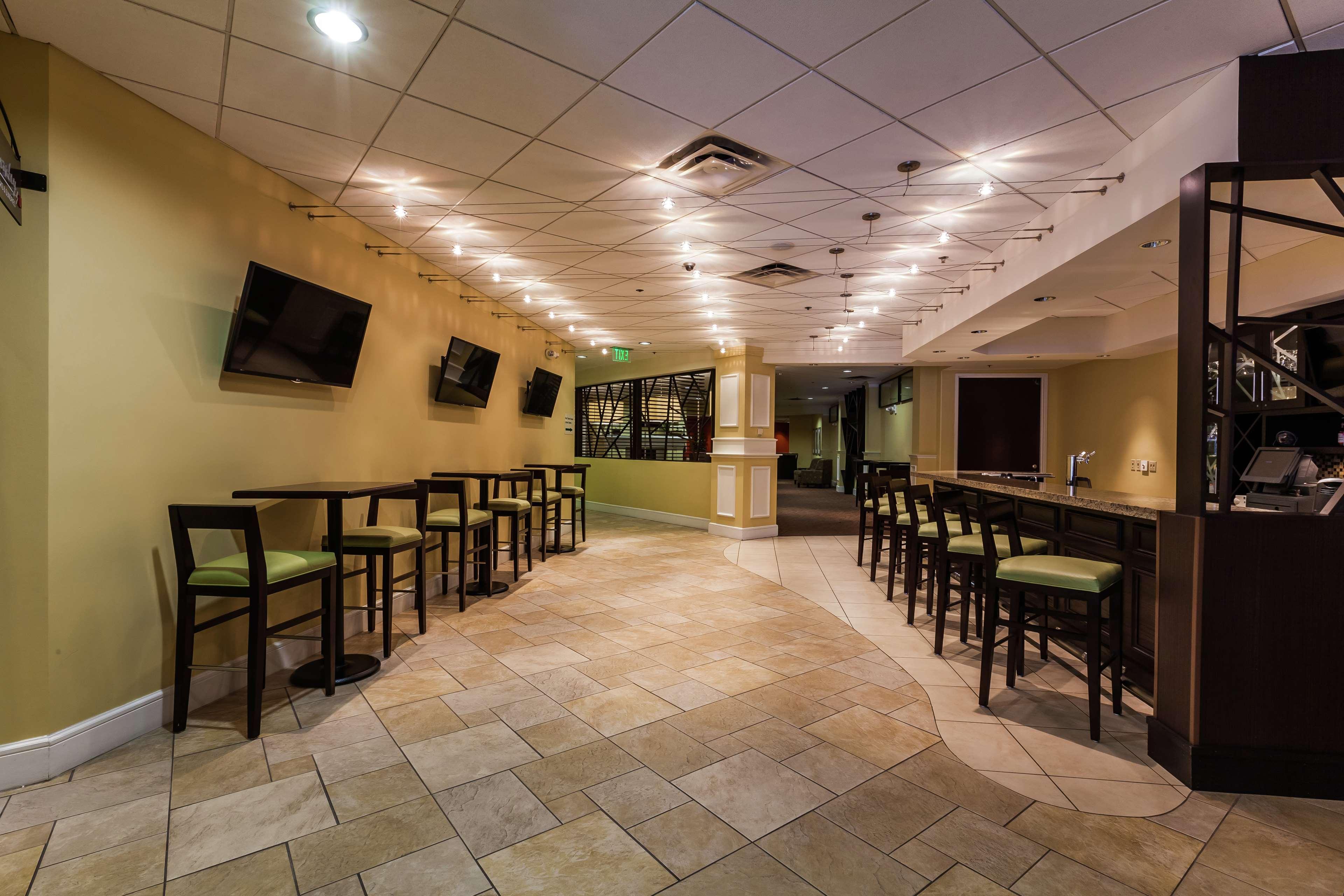 Doubletree By Hilton Phoenix Midtown Hotel 3*