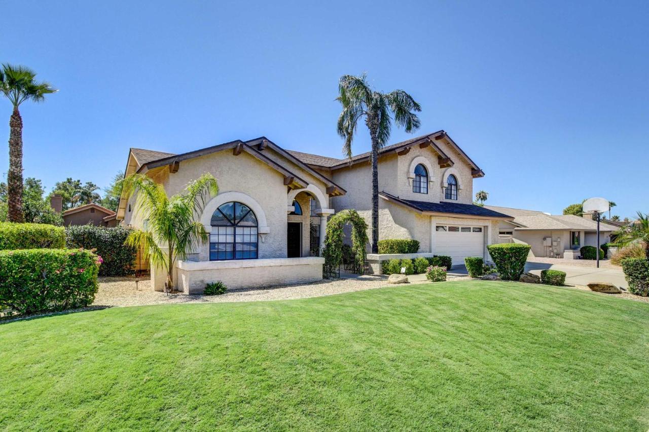 Upscale Scottsdale Retreat With Private Pool And Grill Casa de férias Phoenix