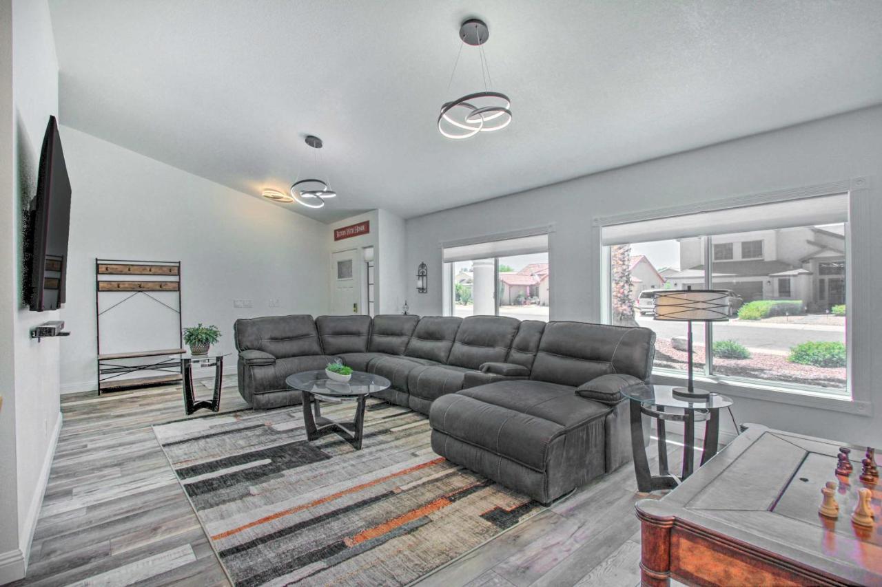 Glendale Oasis With Saltwater Pool And Hot Tub! Holiday home
