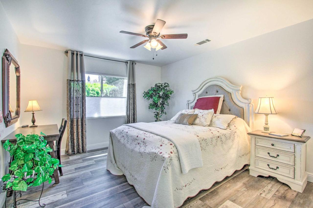 Glendale Oasis With Saltwater Pool And Hot Tub! Holiday home Phoenix