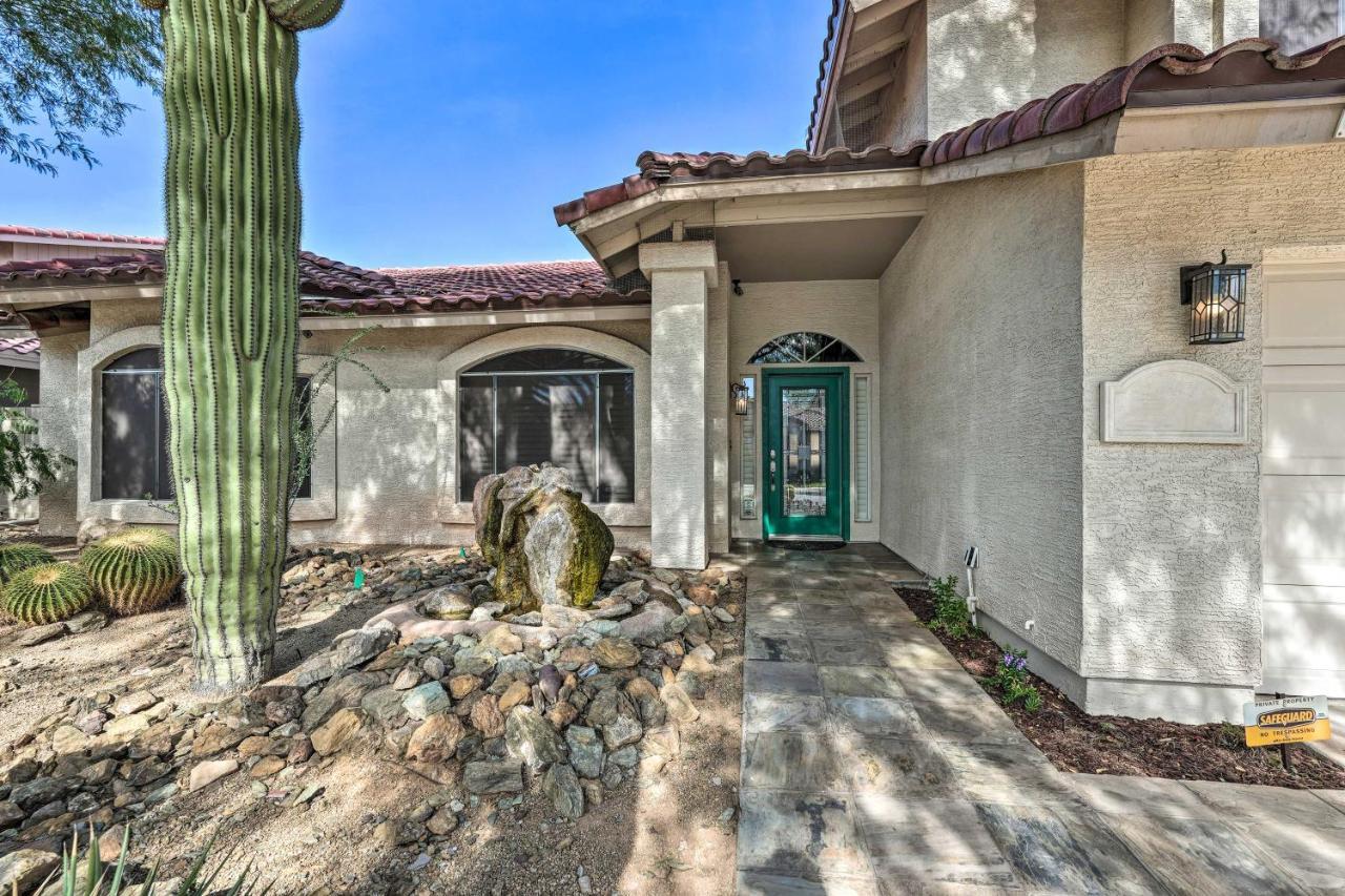 Spacious Scottsdale Pool And Covered Patio