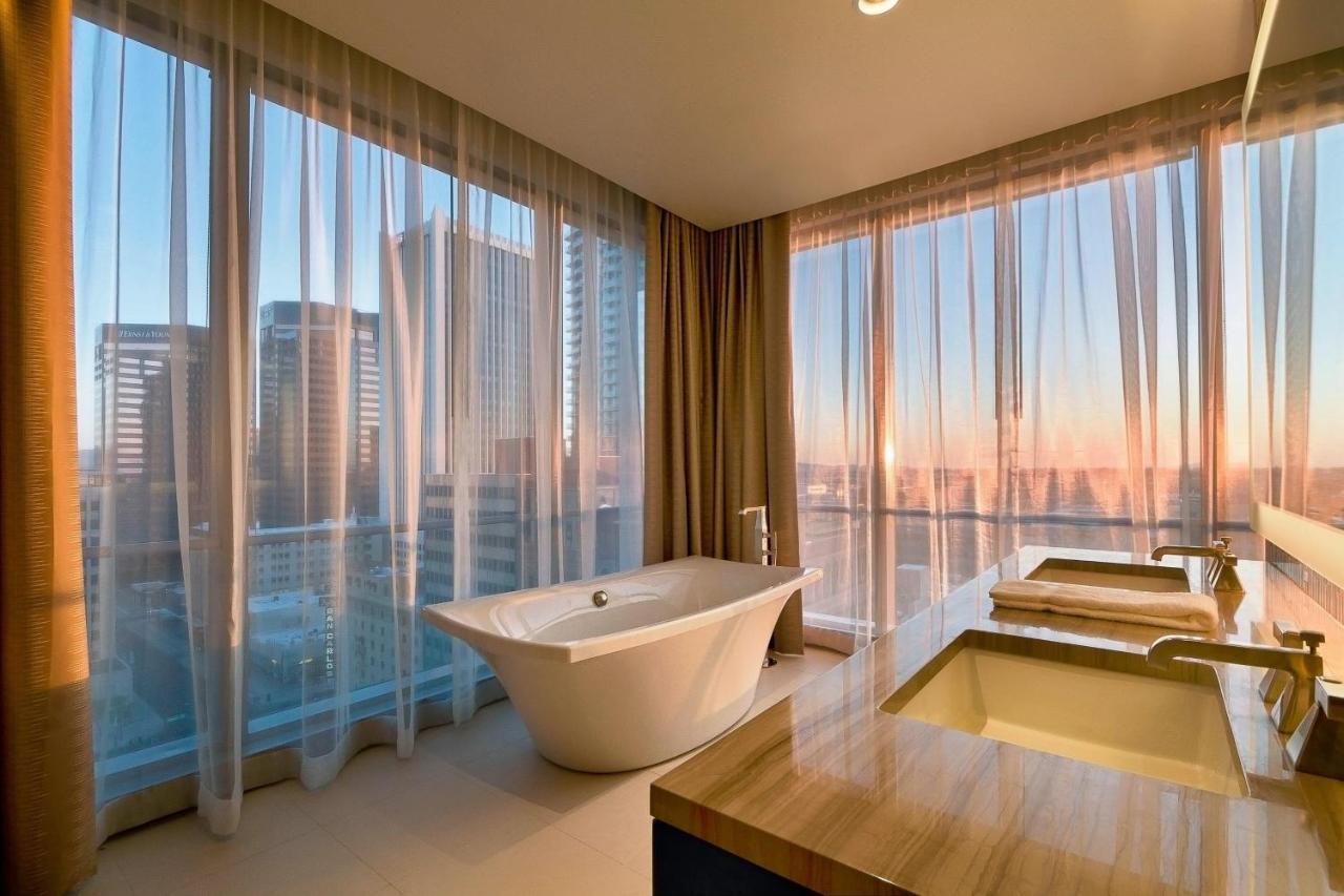 The Westin Downtown Phoenix