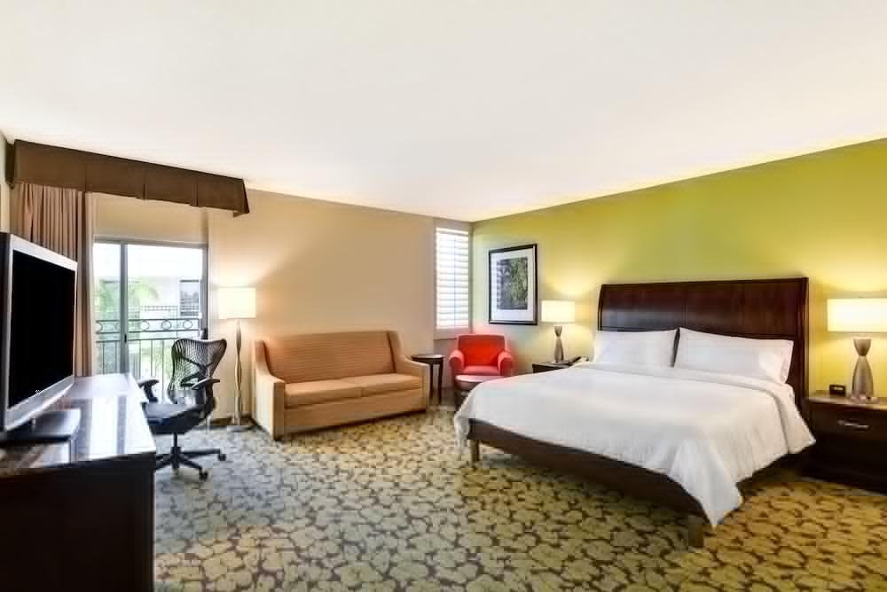 Doubletree By Hilton Phoenix Midtown
