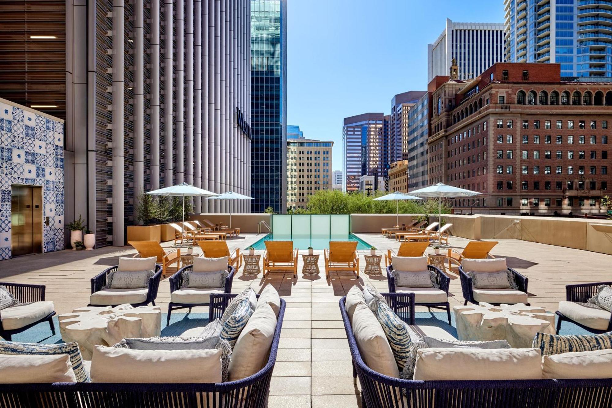 The Westin Downtown 4*