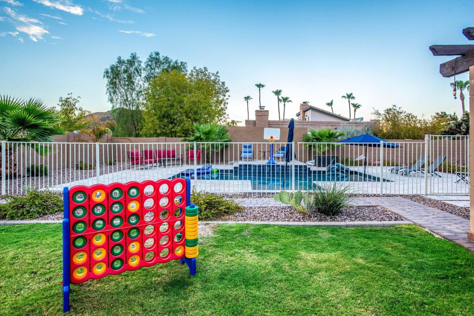 Pet-friendly Glendale With Pool And Putting * Phoenix