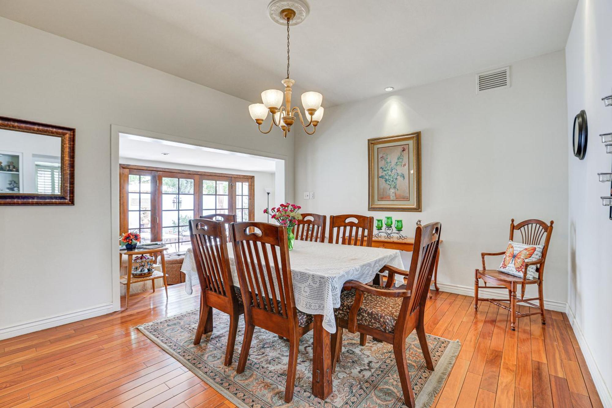 Getaway With Patio - 2 Miles To Downtown! *