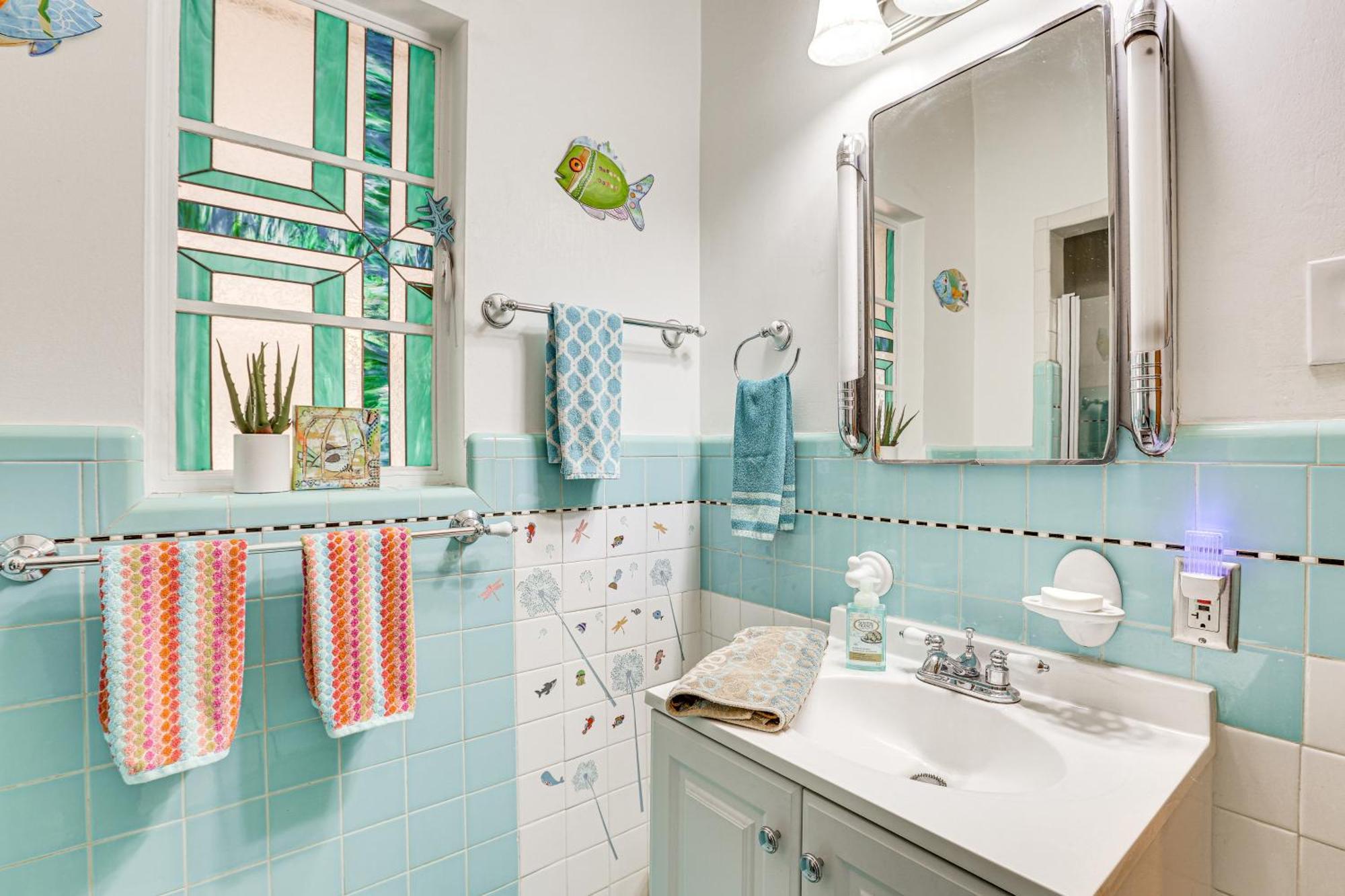 Getaway With Patio - 2 Miles To Downtown! Casa de férias *