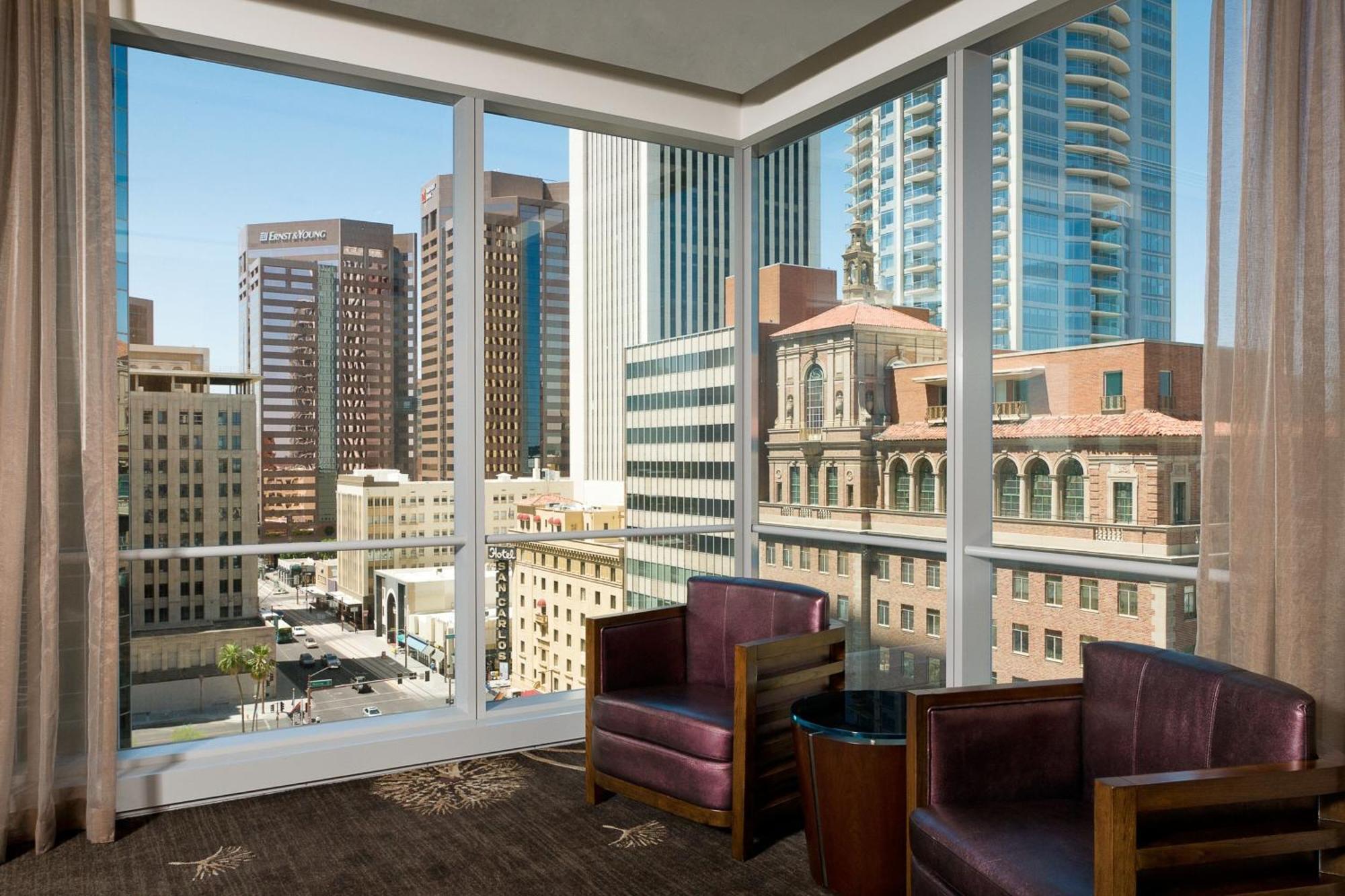 The Westin Downtown Hotel 4*