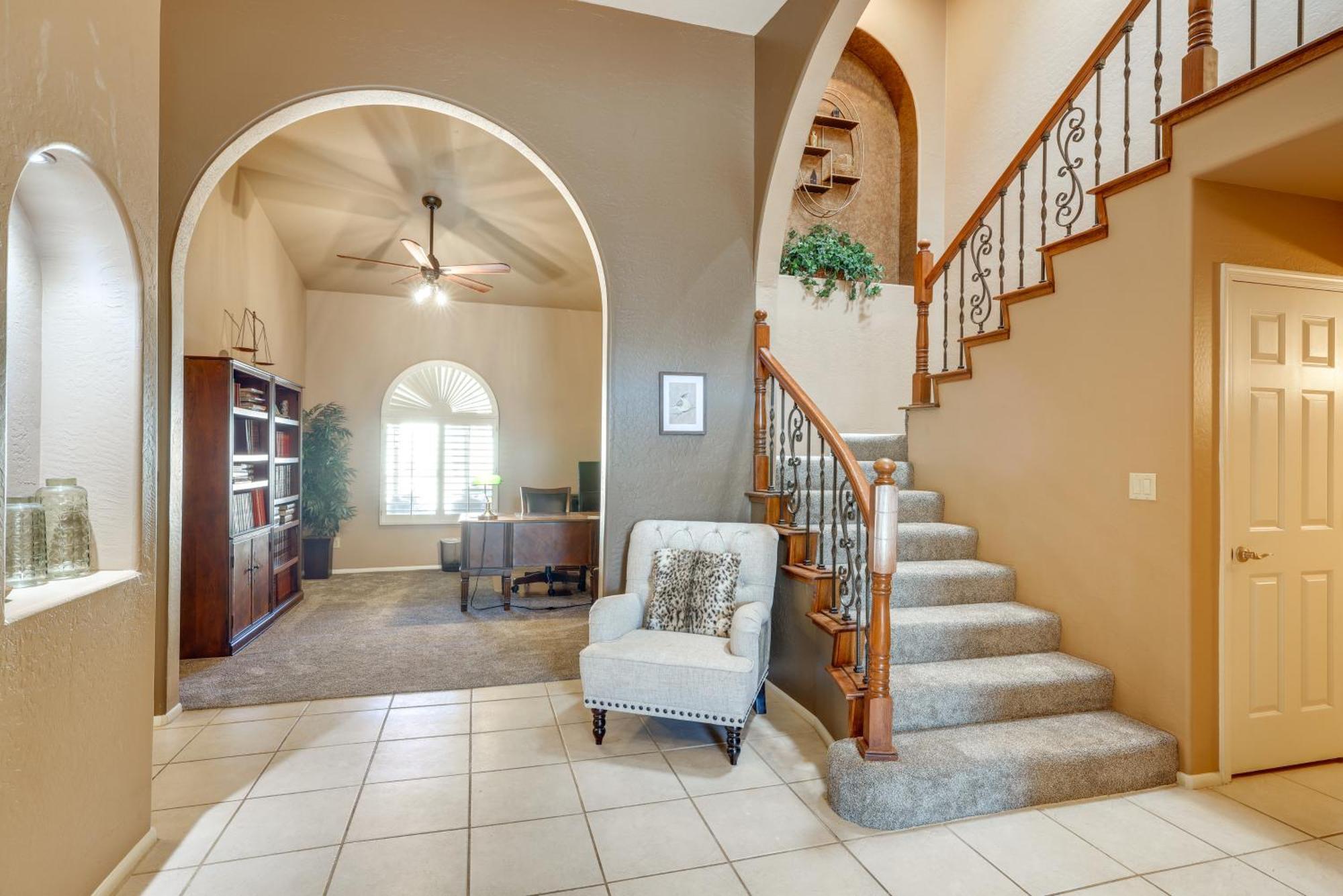 Spacious Scottsdale Pool And Covered Patio * Phoenix