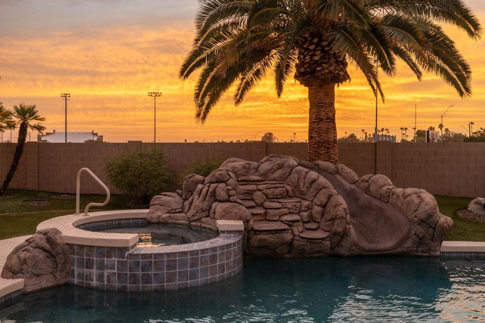 Scottsdale On 59th