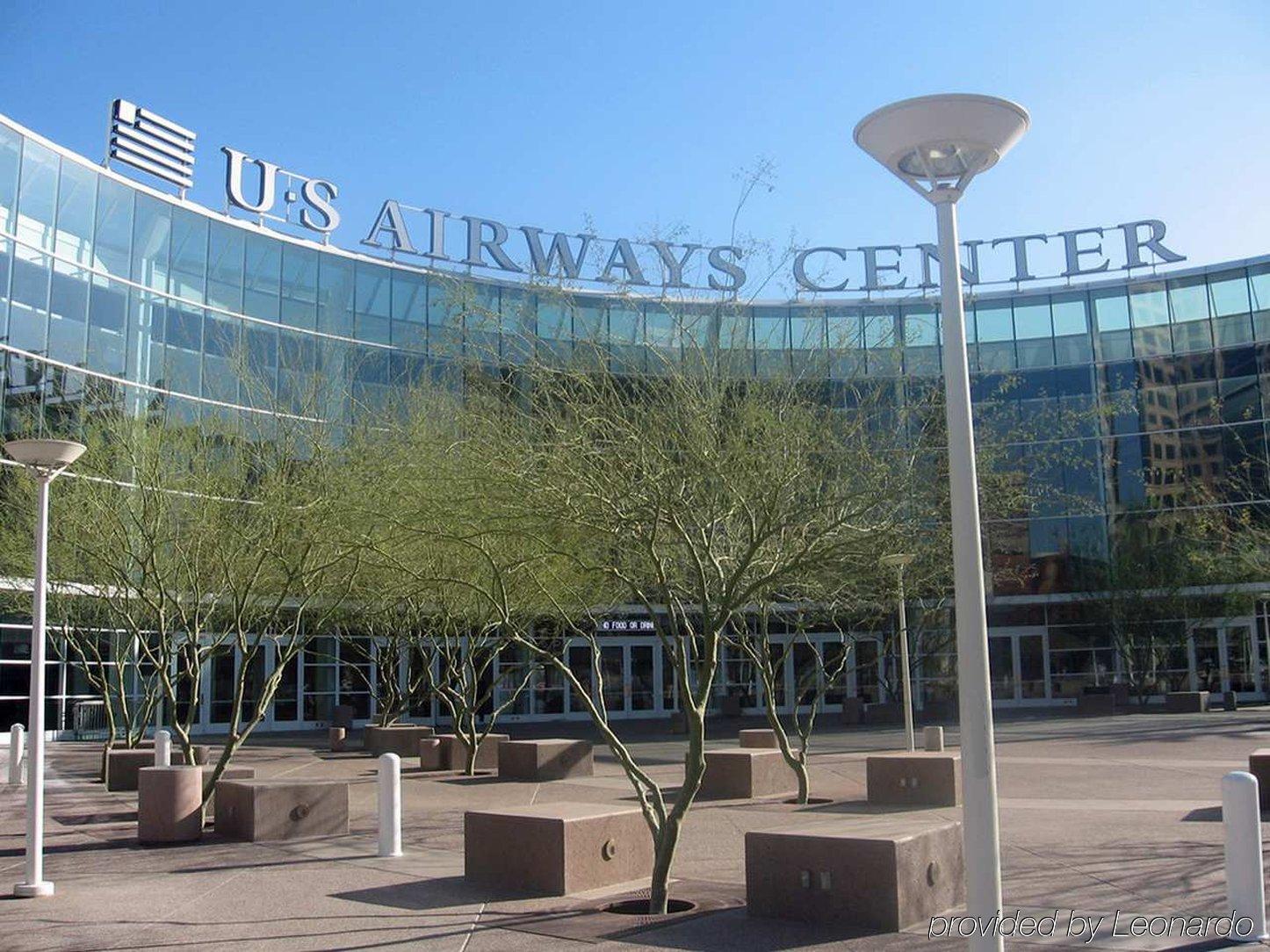 Doubletree By Hilton Phoenix Midtown