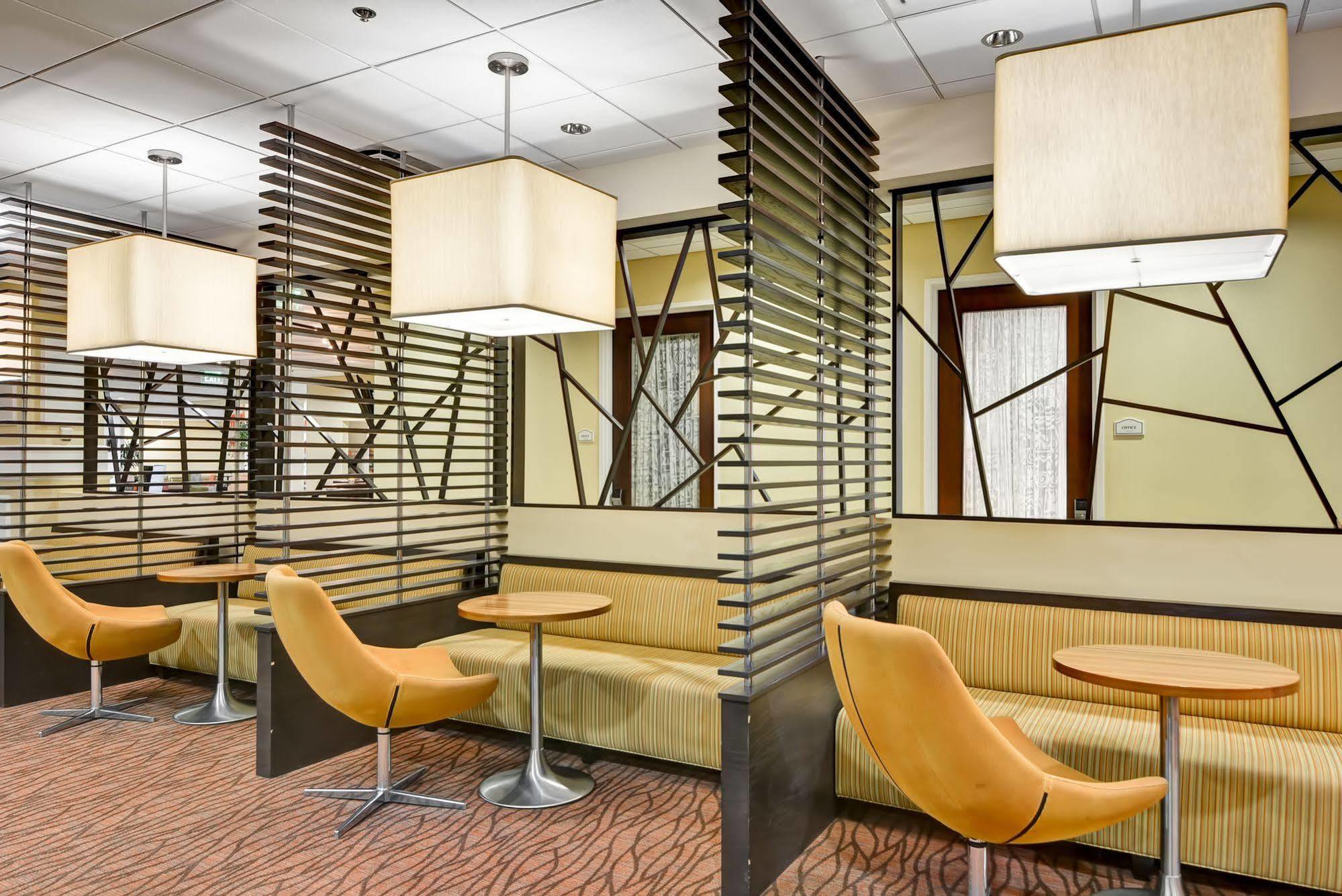 Doubletree By Hilton Phoenix Midtown