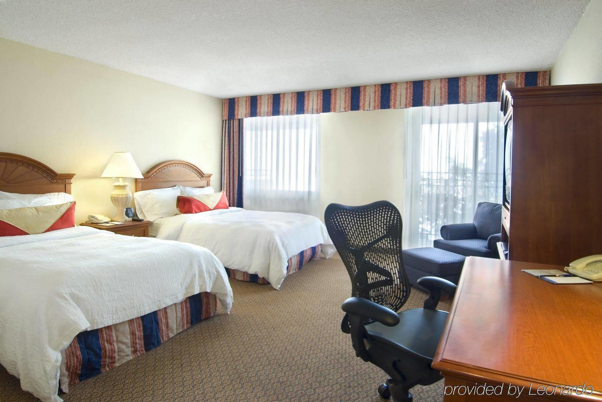 Doubletree By Hilton Phoenix Midtown Hotel 3*