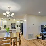 Modern Paradise Valley Condo With Golf Course View!