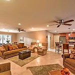 Lovely Phoenix Home With Expansive Patio And Fire Pit!