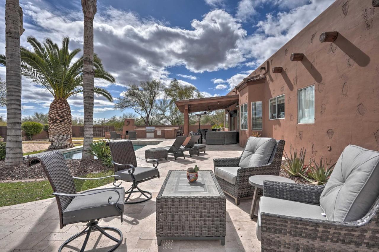 North Desert Gem With Yard And Hot Tub! Phoenix