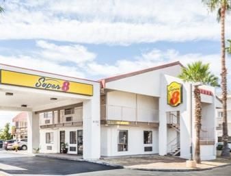 Super 8 By Wyndham Metro North Phoenix