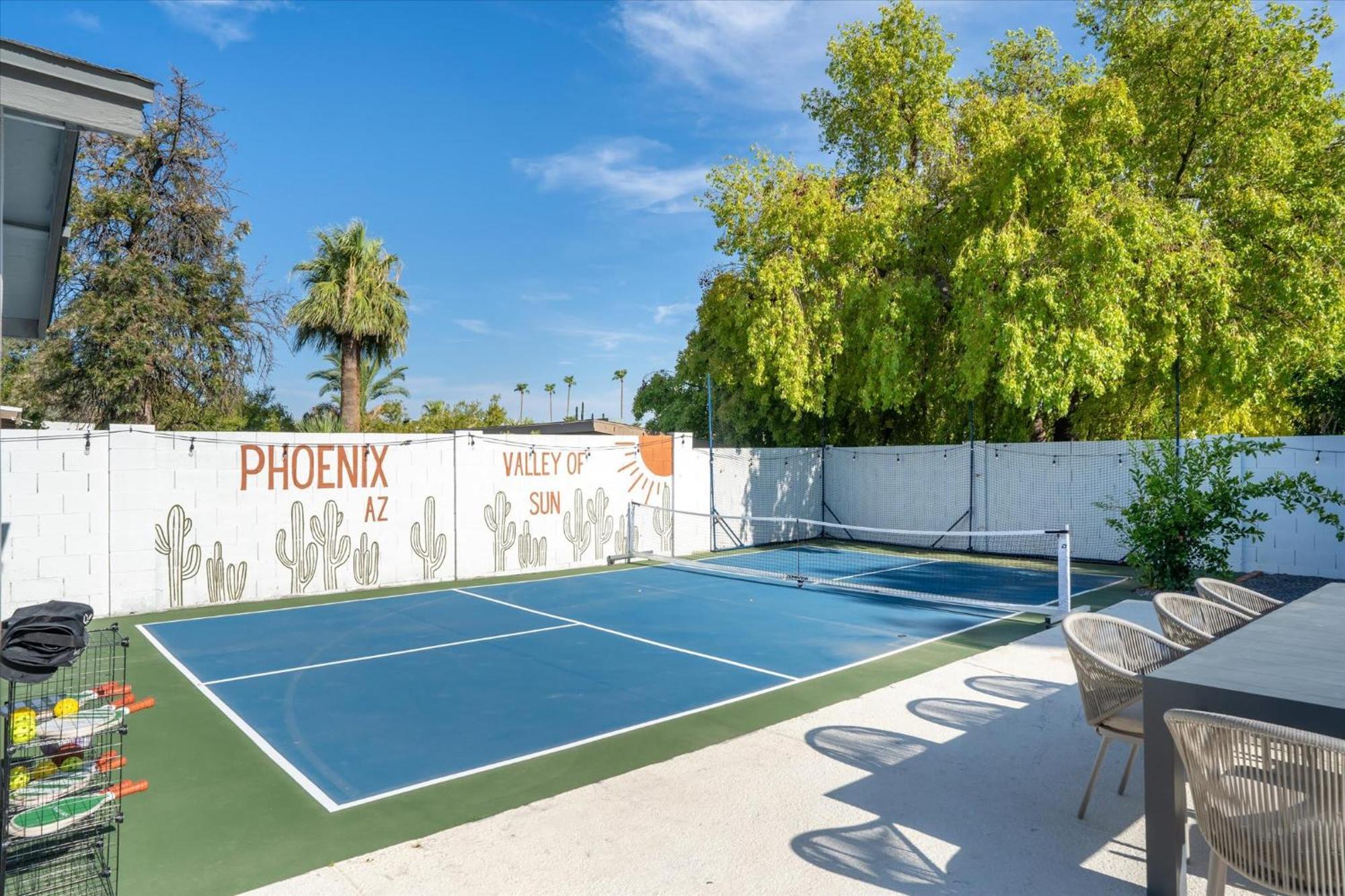 Pickleball Palace Fun Your Unique Az Getaway * Phoenix