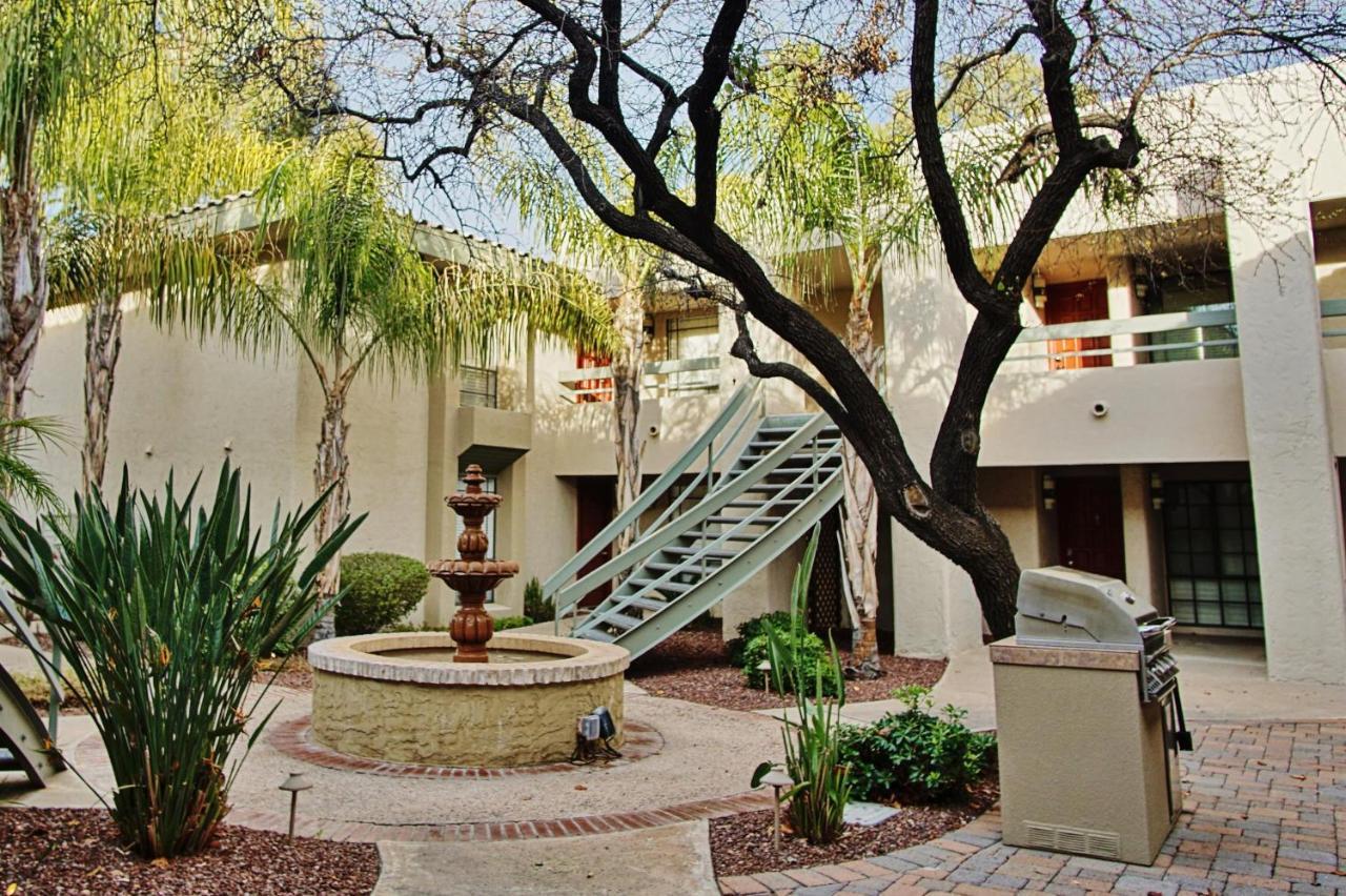 Abode With Pool Access Walk To Fashion Park Apartamento *