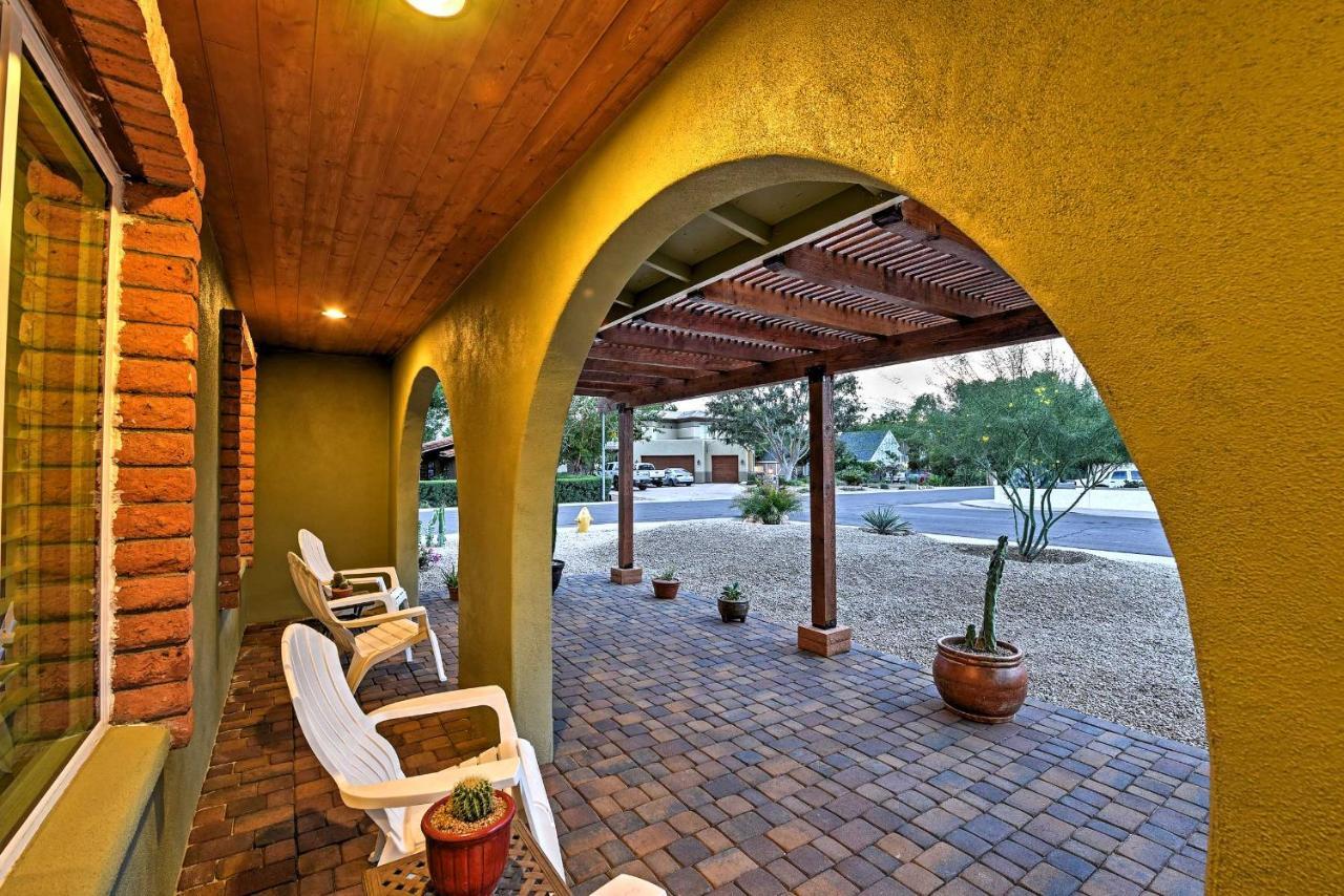 Lovely With Expansive Patio And Fire Pit! Phoenix