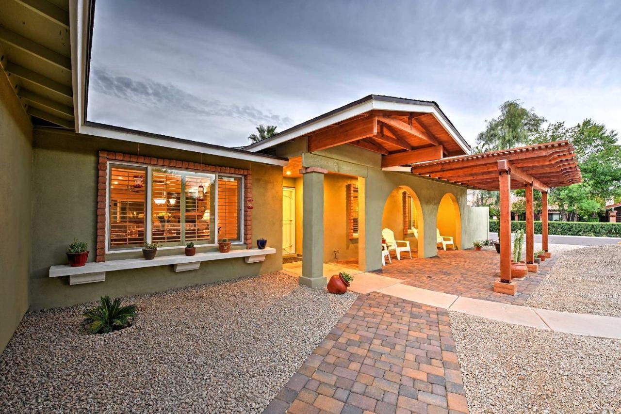 Casa de férias Lovely With Expansive Patio And Fire Pit! *