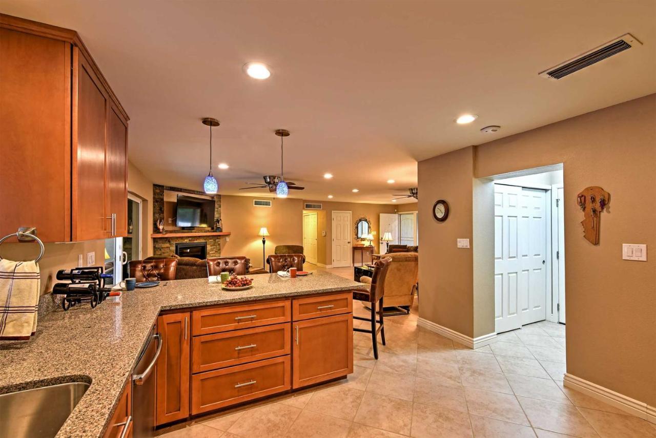 Lovely With Expansive Patio And Fire Pit! Casa de férias Phoenix