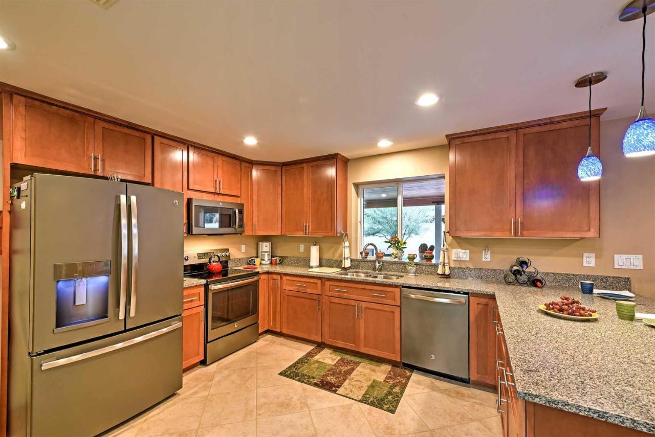 Lovely With Expansive Patio And Fire Pit! Casa de férias Phoenix